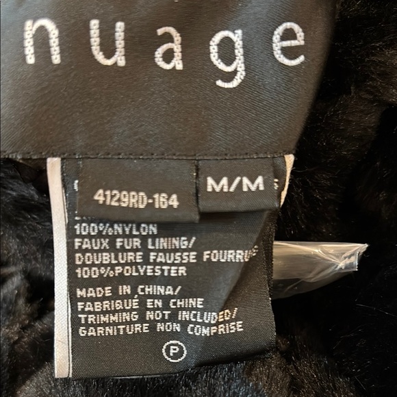 Elegant Black Reversible Faux Fur Coat - Picture 6 of 6